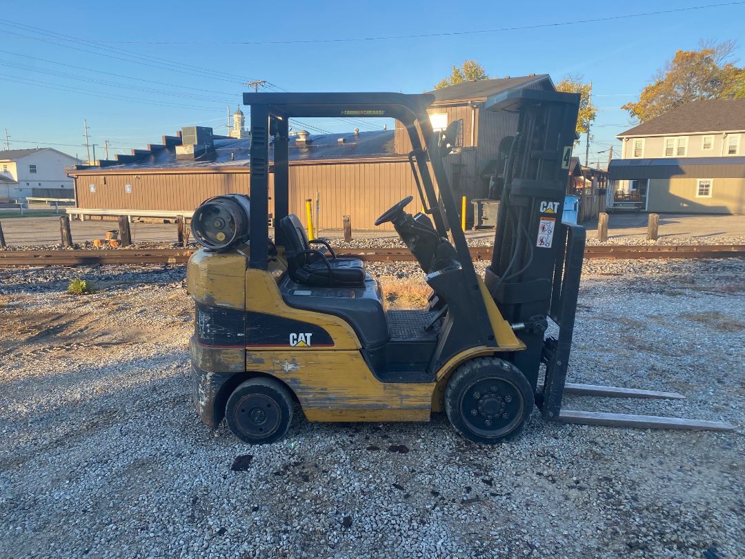 2005 CATERPILLAR C5000